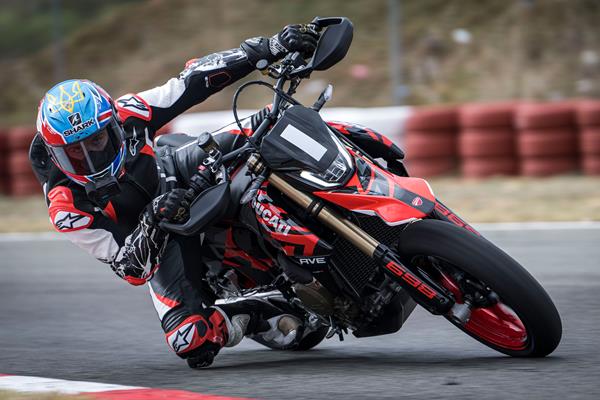 Ducati Hypermotard 698 Mono knee down on track