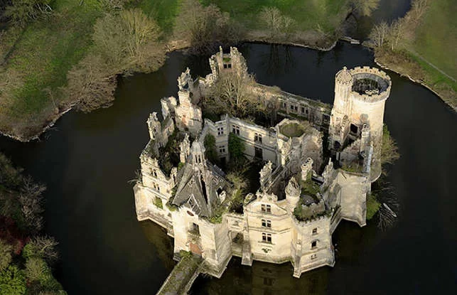 Castle.webp