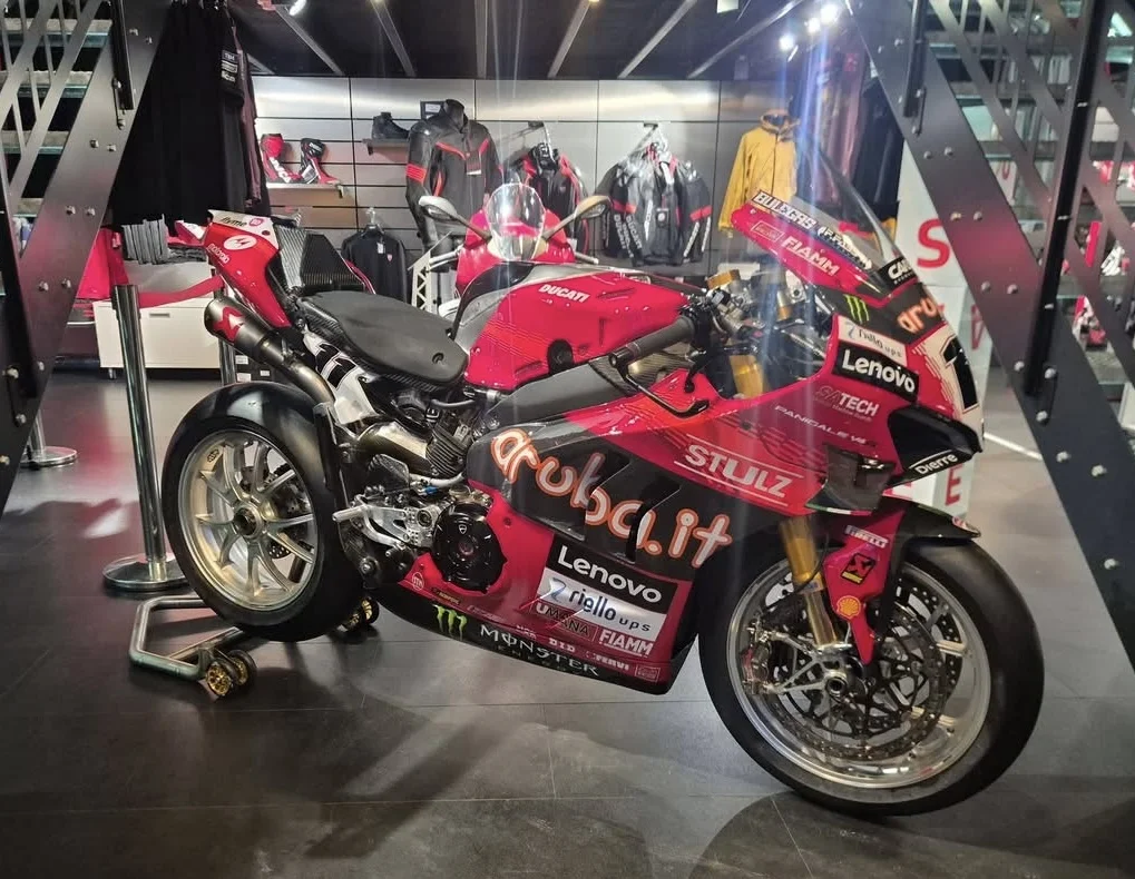 Nicola Bulega Panigale V4RS test bike