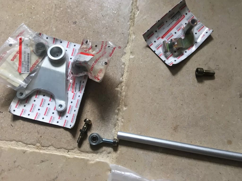 Underslung rear calliper system for 888, 851, 900ss, 750ss, early Monster etc