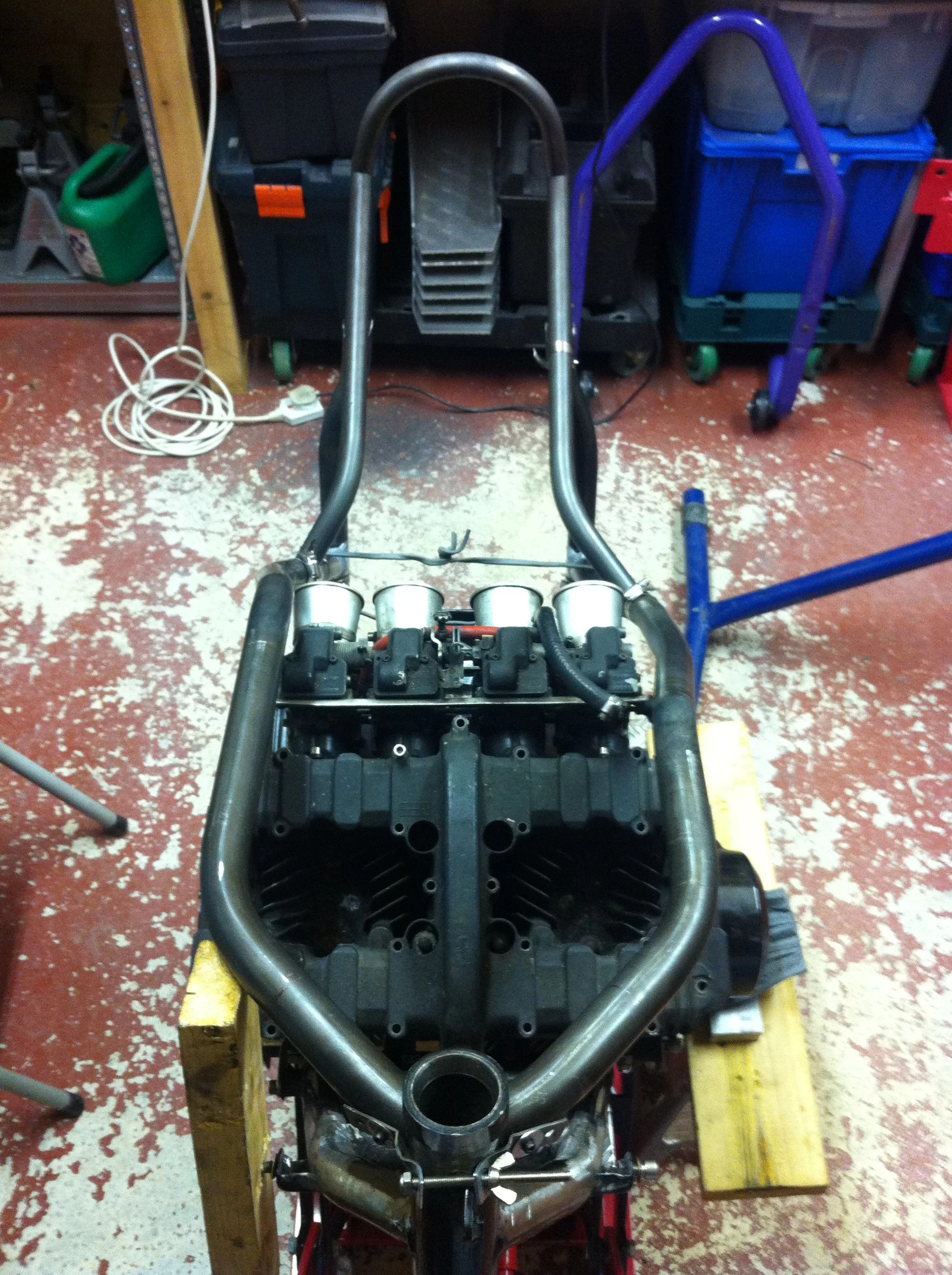Kawasaki KR1000 Replica 19.webp