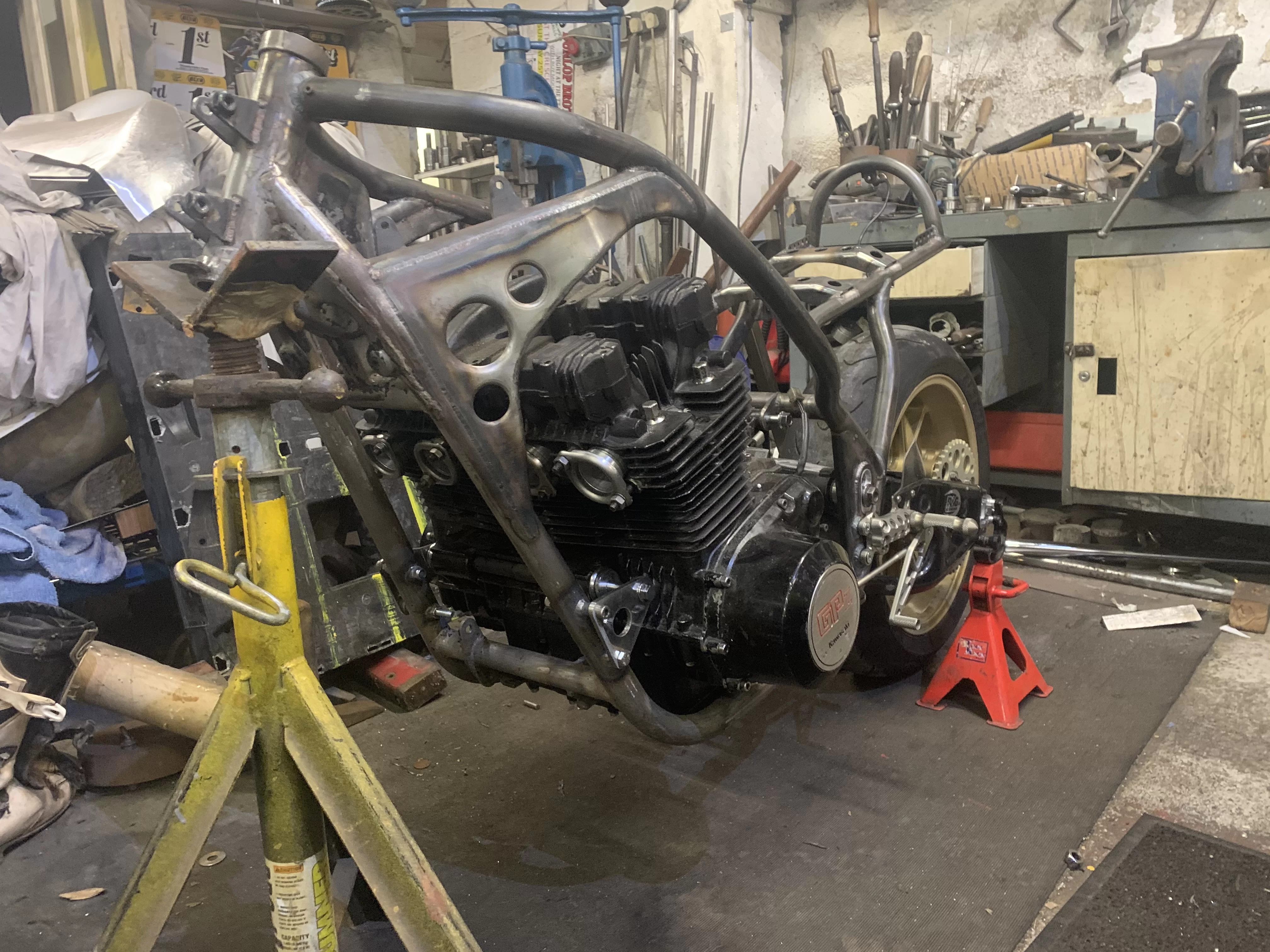 Kawasaki KR1000 Replica 205.webp