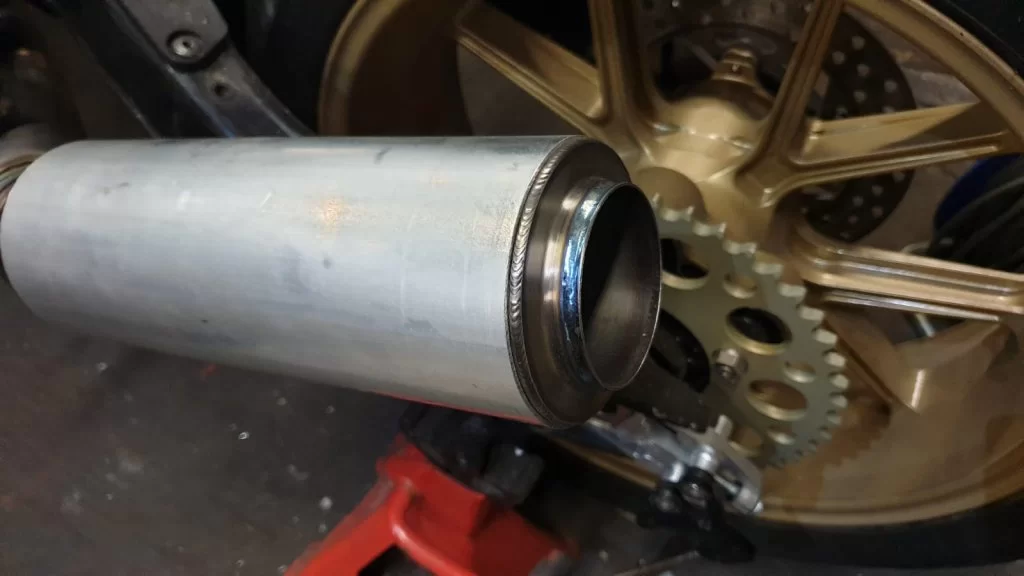 Kawasaki KR1000 Replica 213.webp