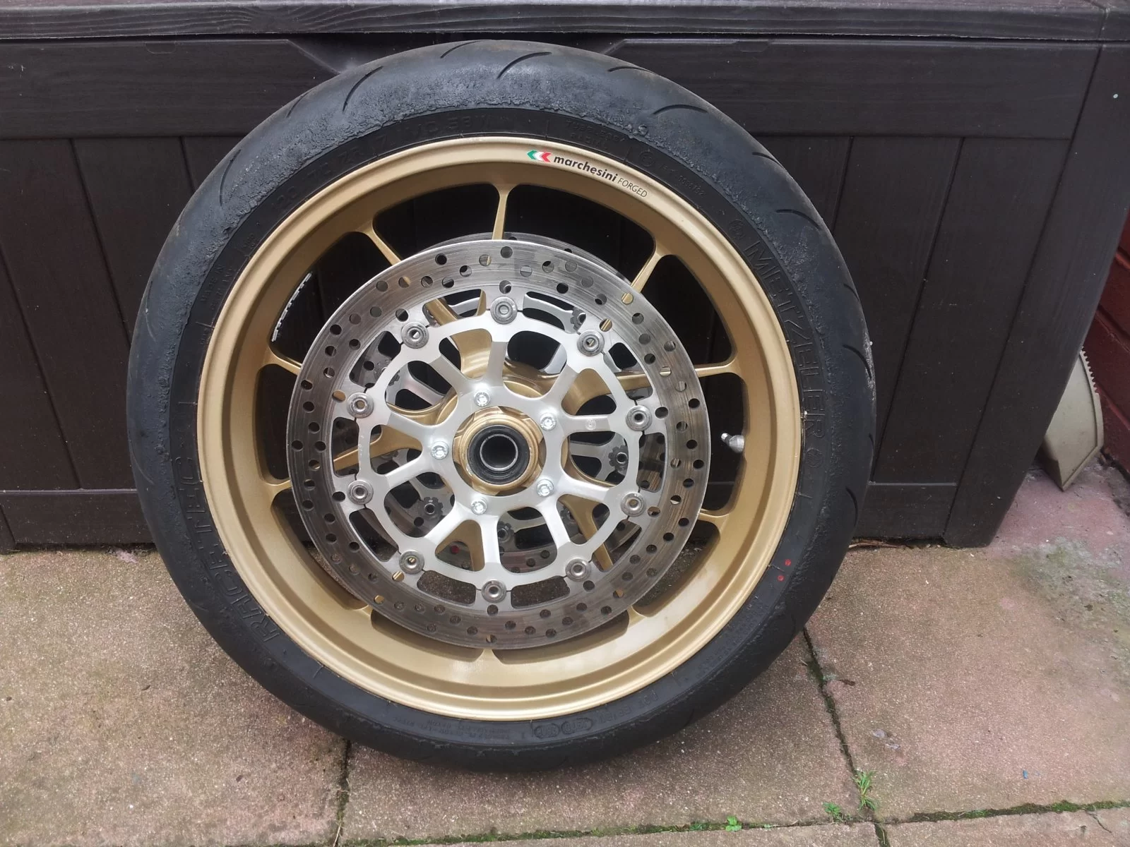 Kawasaki KR1000 Replica 35.webp