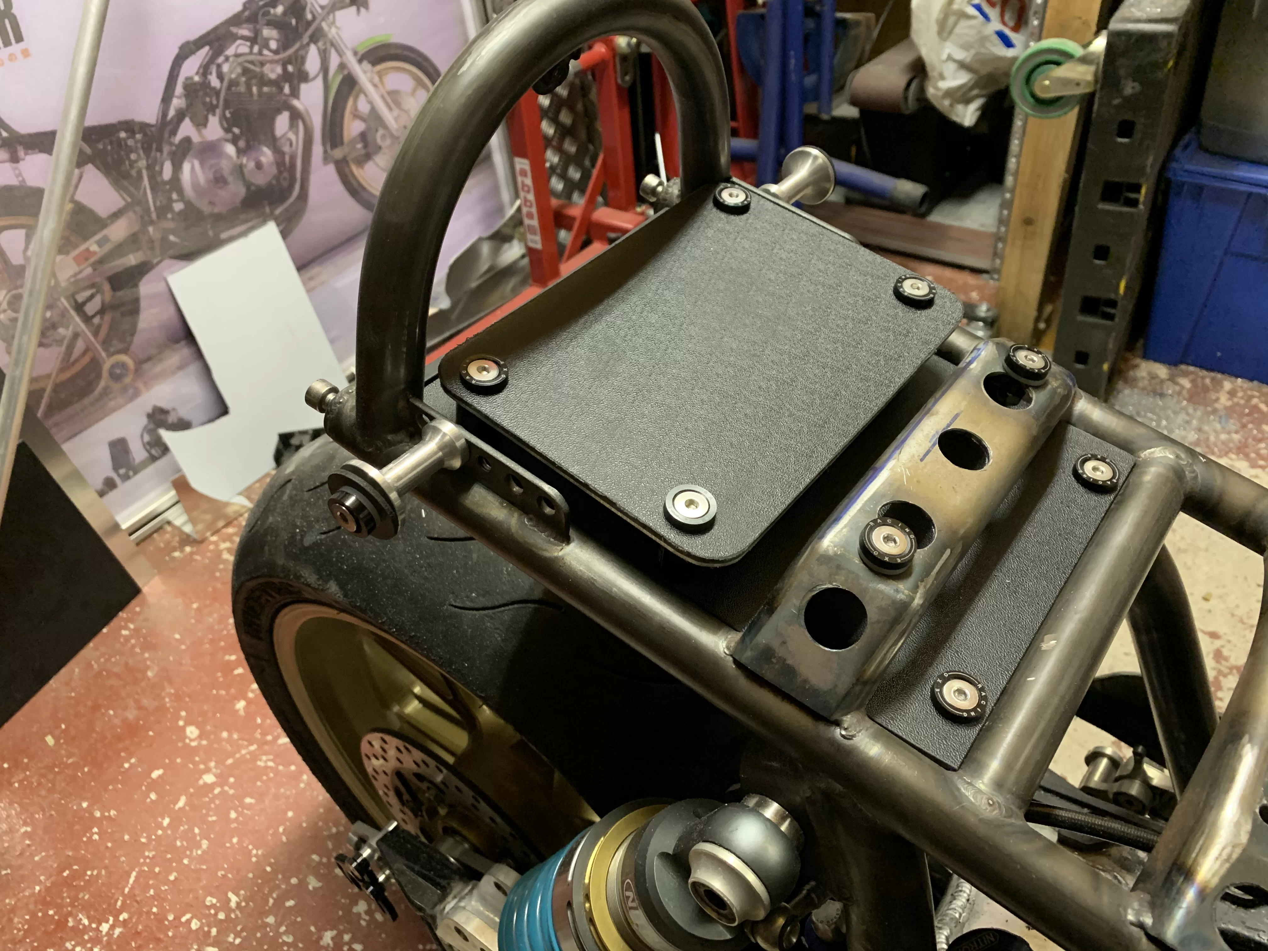 Kawasaki KR1000 Replica 73.webp