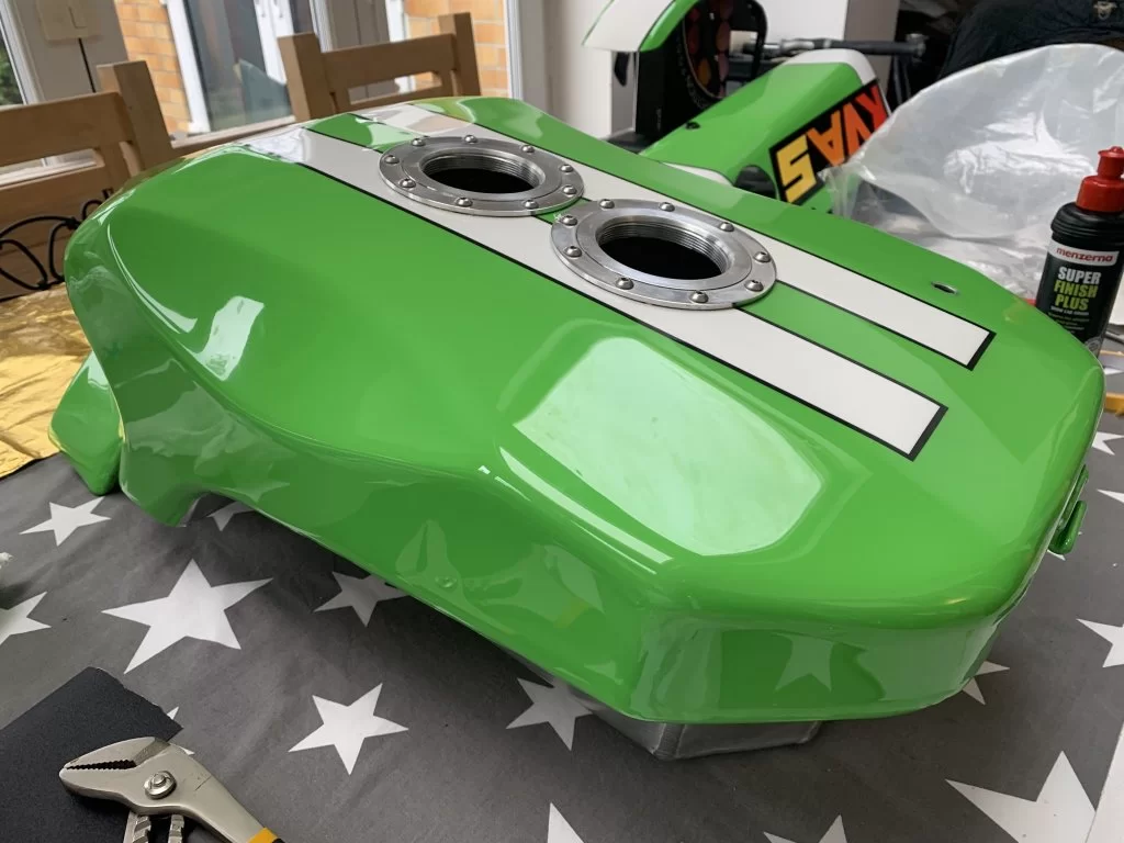 Kawasaki KR1000 Replica 886.jpg