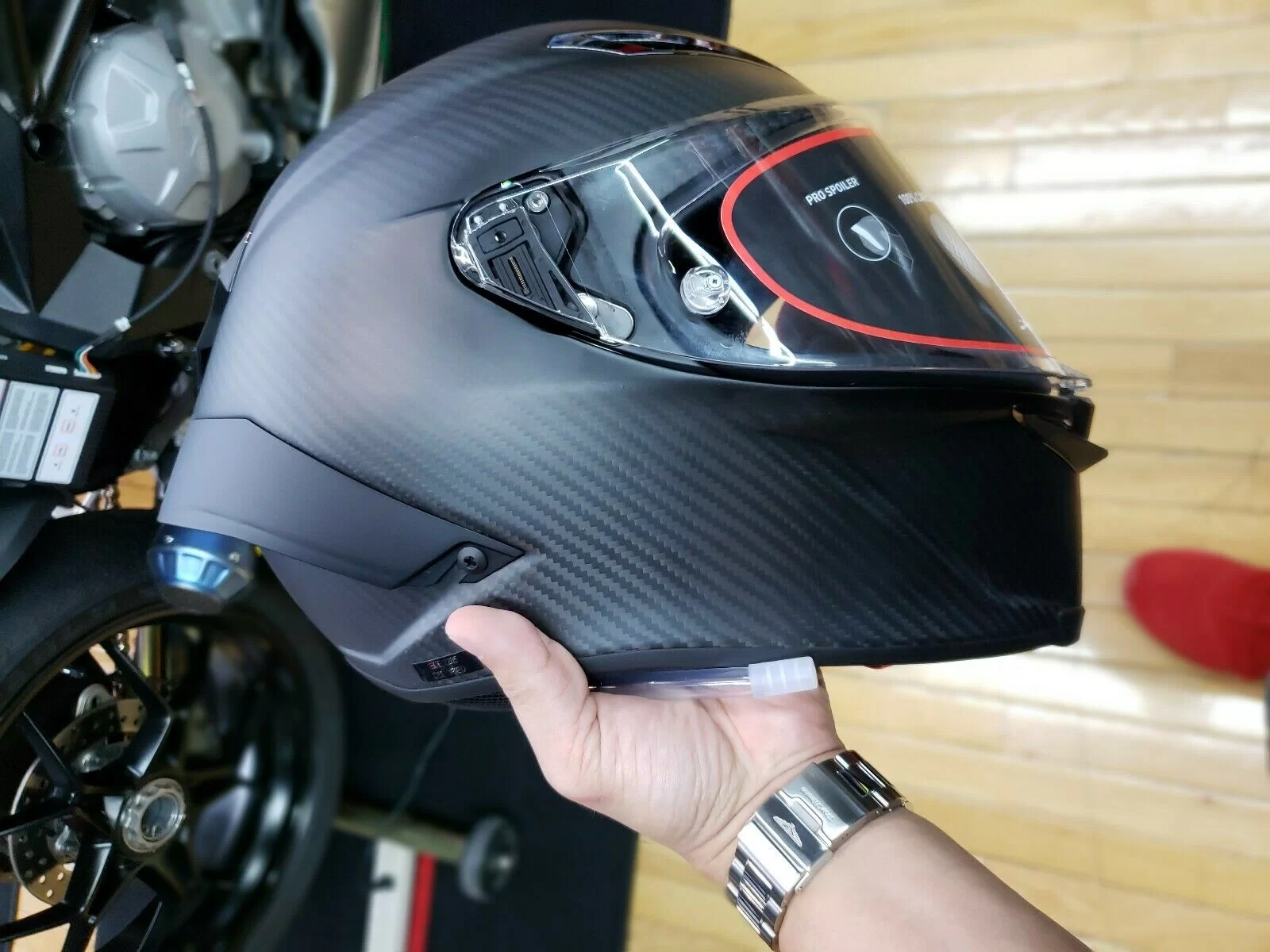 agv pista gp rr dot and fim rated, track trick road, matt finish, large brand new with tags accessories and hydration kit