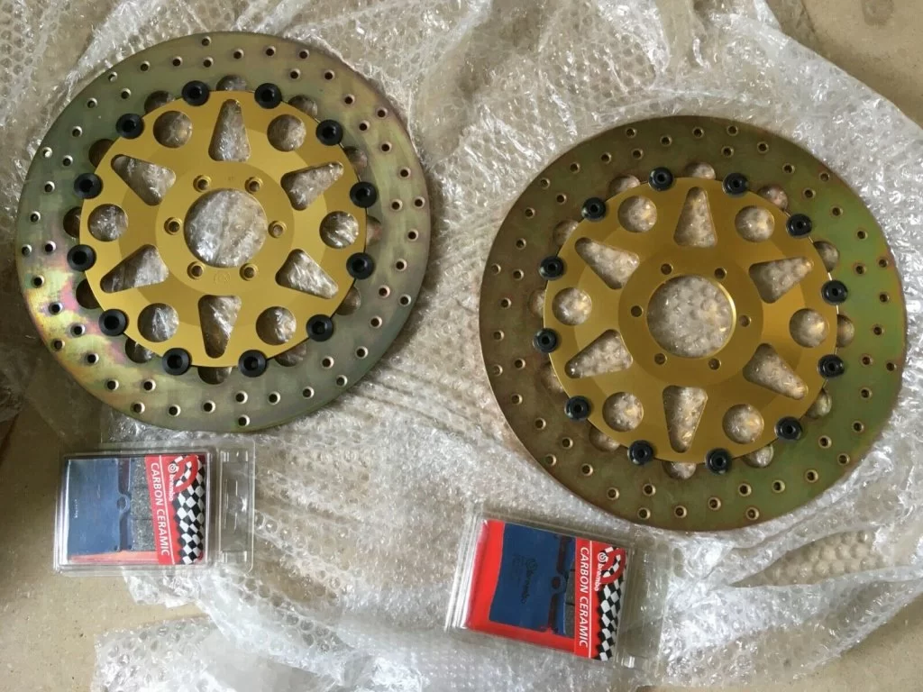 Sold -  Brembo cast iron full floating discs/pads 49240081A 888 900ss 916 early Monsters etc