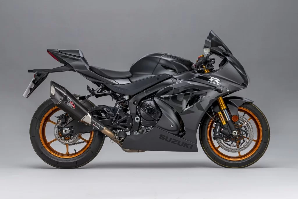 special-edition-suzuki-gsx-r1000r-phantom-lands-with-199-hp-inline-four-motogp-tech-170851_1.webp