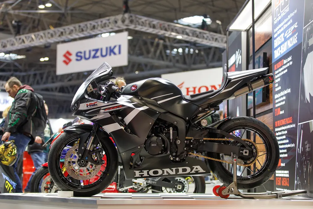 track-only-cbr600rr-5.webp