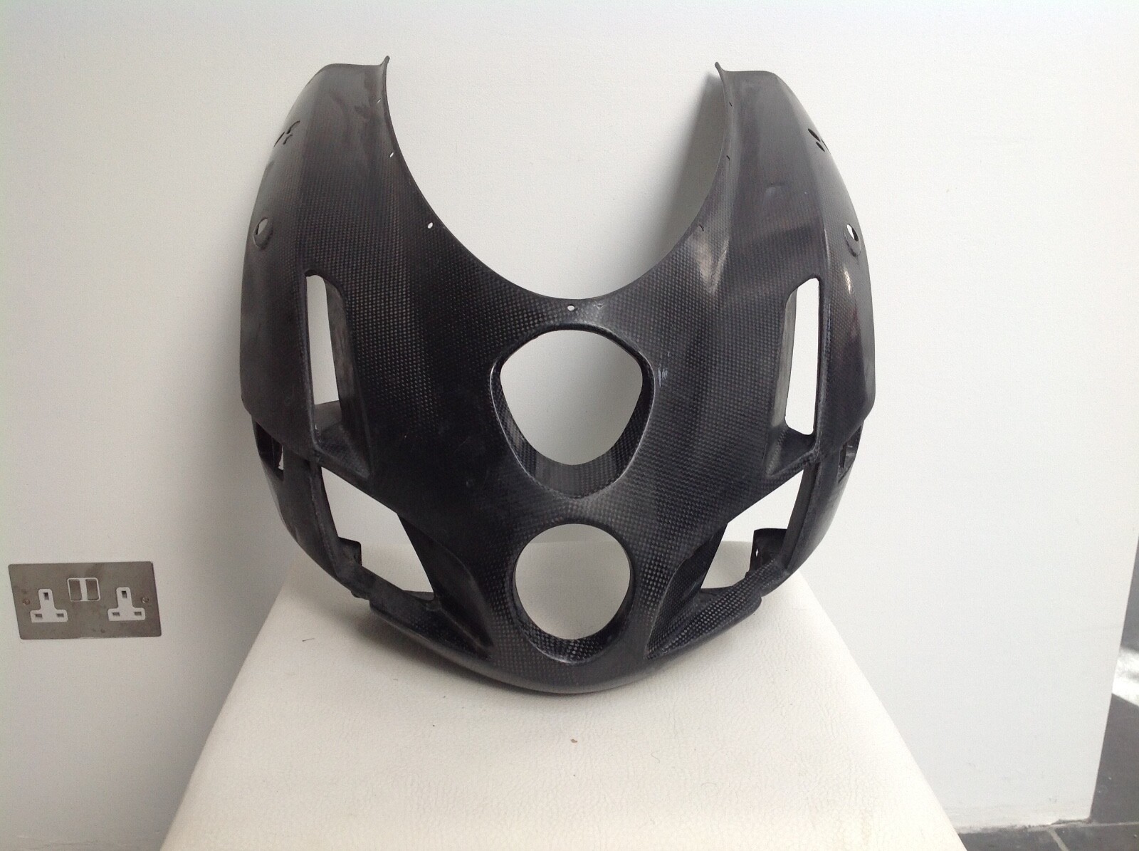 Ducati 999R ? Carbon nose cone, NOS