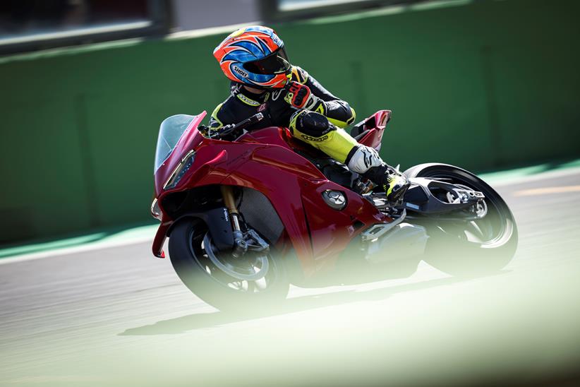 Ducati Panigale V4S, on track, rider looking back