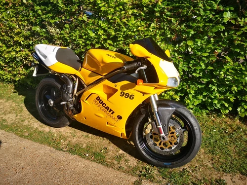 Ducati 996 Biposto Only 4k Miles - Picture 1 of 10