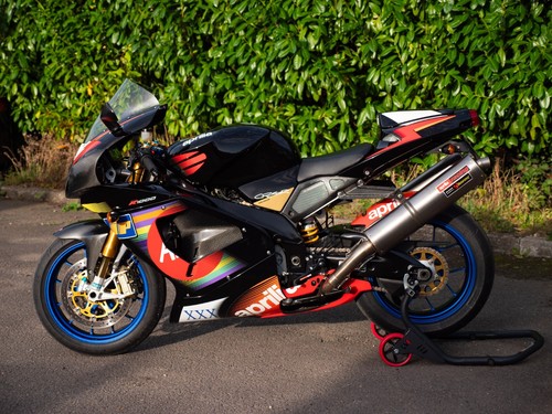 Aprilia RSV Mille R Colin Edwards Replica - Picture 4 of 23