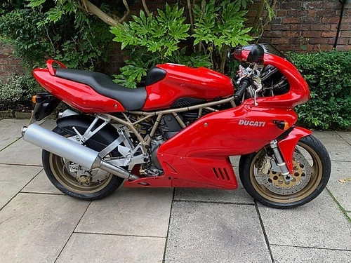 Ducati 900ss UK bike. 12,000miles. Almost Showroom Condition - Picture 1 of 16