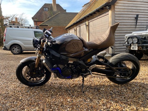 GSXR 1000 K5 Custom Streetfighter - Picture 3 of 7
