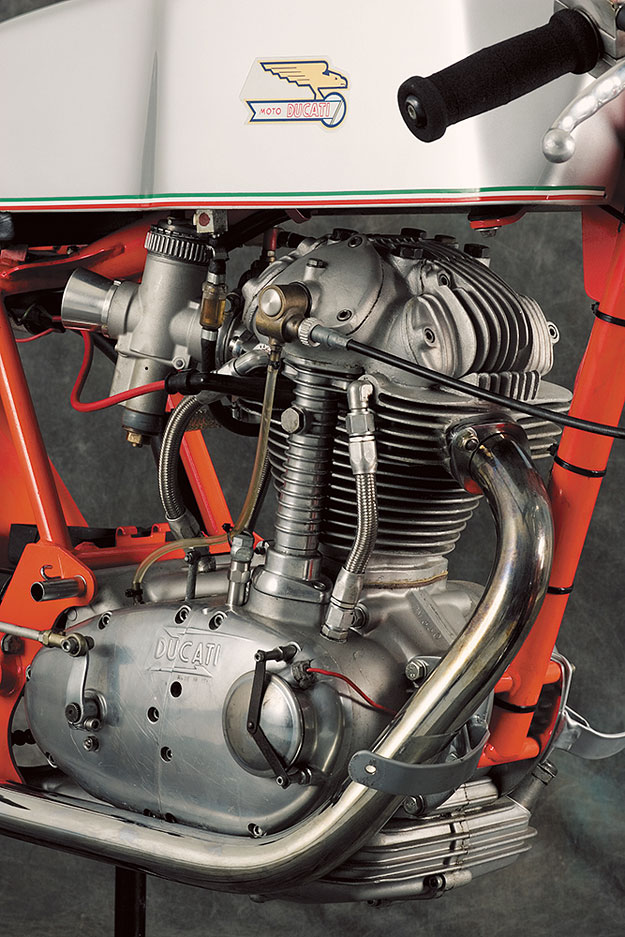 vintage-ducati-3.jpg